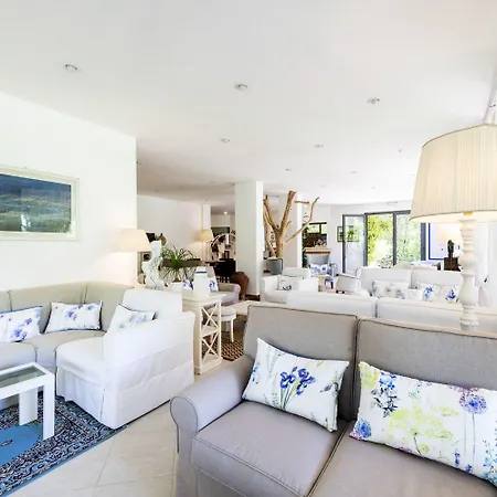 מלון Andreaneri מרינה די פיאטרסנטה