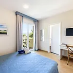 Andreaneri 3* מרינה די פיאטרסנטה