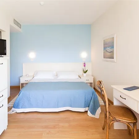Otel Andreaneri