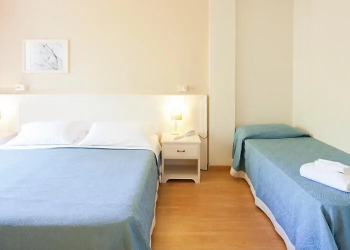 Andreaneri 3* מרינה די פיאטרסנטה