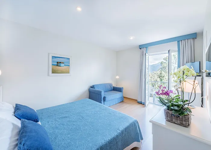 Andreaneri מלון 3*